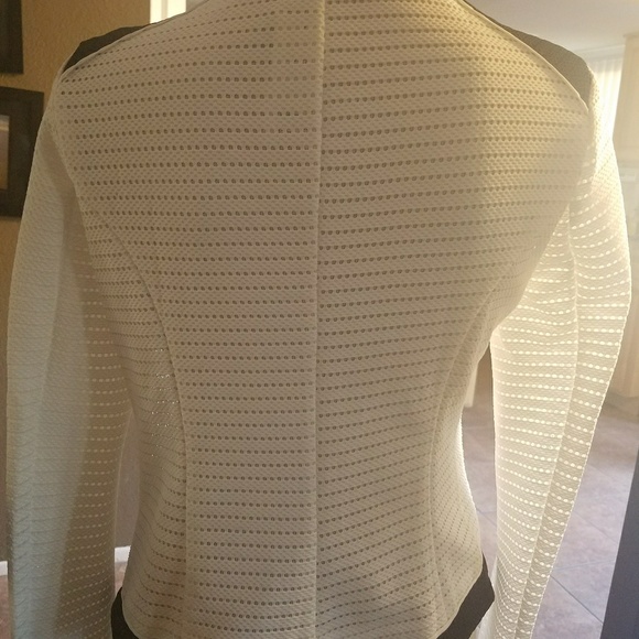 jacket - Picture 3 of 6